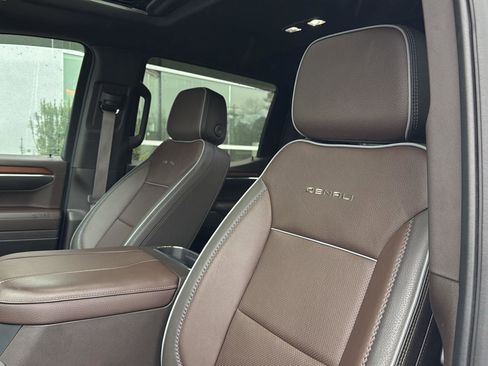Used 2023 GMC Sierra 1500 Denali w/ Denali Reserve Package image 26