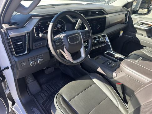 Used 2024 GMC Sierra 3500 Denali w/ Denali Reserve Package AWD/4WD image 20