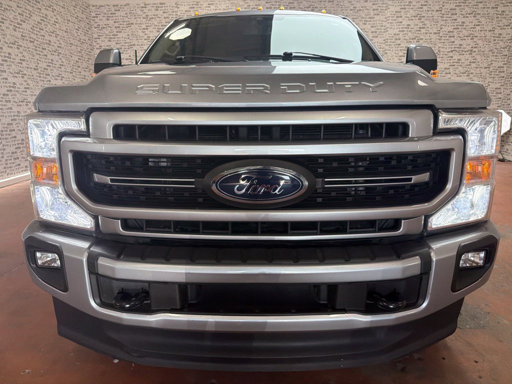 Used 2022 Ford F250 Lariat AWD/4WD image 2