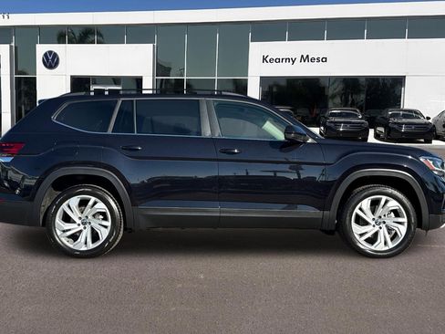 Used 2021 Volkswagen Atlas SE w/ Panoramic Sunroof Package image 3