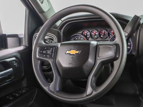 Used 2024 Chevrolet Silverado 2500 Custom image 13