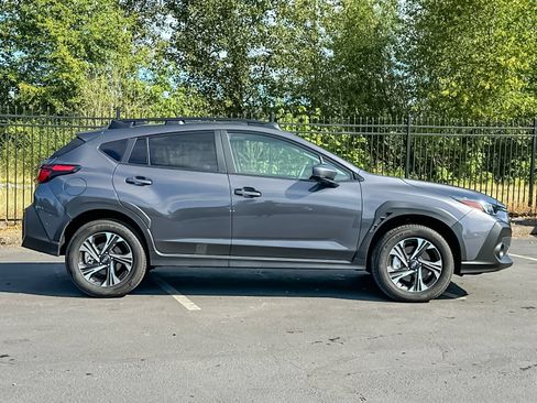 Used 2026 Subaru Crosstrek 2.5i Premium AWD/4WD image 2