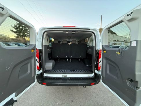 Used 2023 Ford Transit 350 XLT image 33