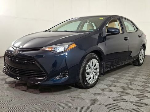 Used 2018 Toyota Corolla LE FWD image 6