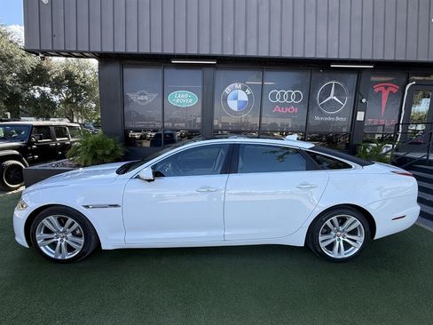 Used 2016 Jaguar XJ L Portfolio AWD/4WD image 7