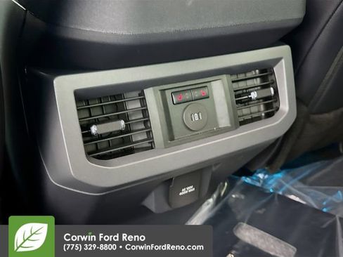 New 2026 Ford F250 Lariat w/ Black Appearance Package image 28