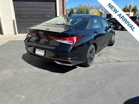 Used 2023 Hyundai Elantra SEL FWD image 7