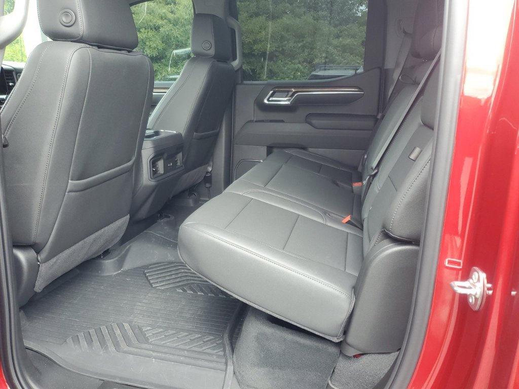 Used 2025 Chevrolet Silverado 1500 LT Trail Boss AWD/4WD image 16