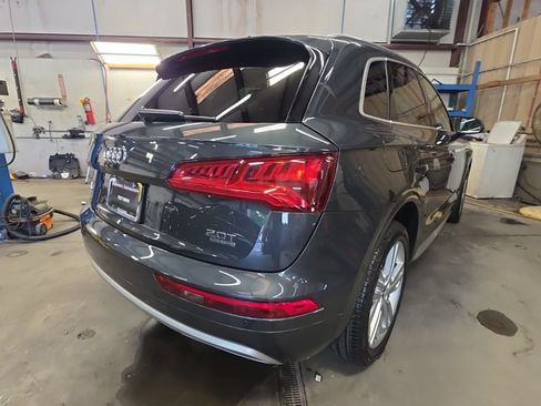 Used 2018 Audi Q5 2.0T Premium Plus w/ Premium Plus Package AWD/4WD image 3