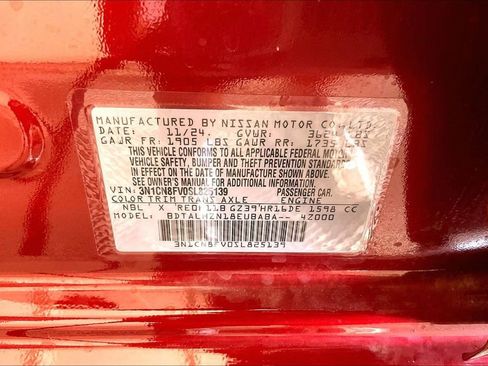 Certified 2025 Nissan Versa SR w/ Trunk Package FWD image 40