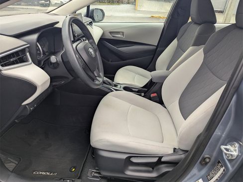 Certified 2021 Toyota Corolla LE image 24