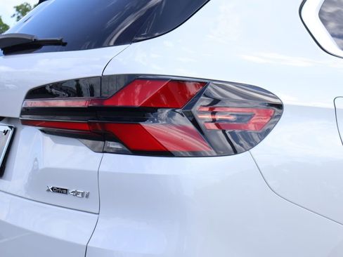 New 2026 BMW X5 xDrive40i w/ Premium Package image 11
