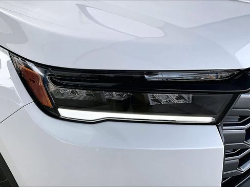 New 2026 Honda Pilot TrailSport image 13