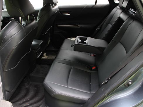 Used 2023 Toyota Venza XLE AWD/4WD image 17
