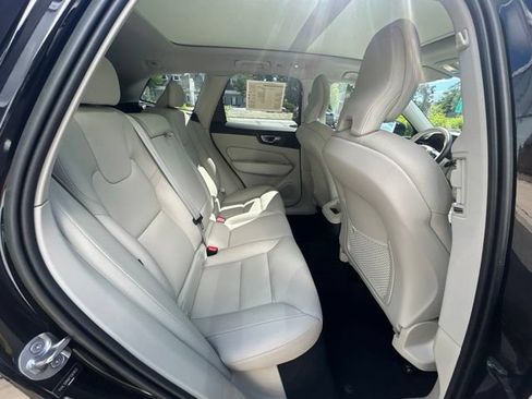 Certified 2023 Volvo XC60 B5 Plus w/ Climate Package AWD/4WD image 13