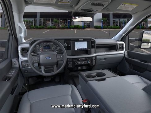 New 2026 Ford F350 XL w/ XL Chrome Package image 9