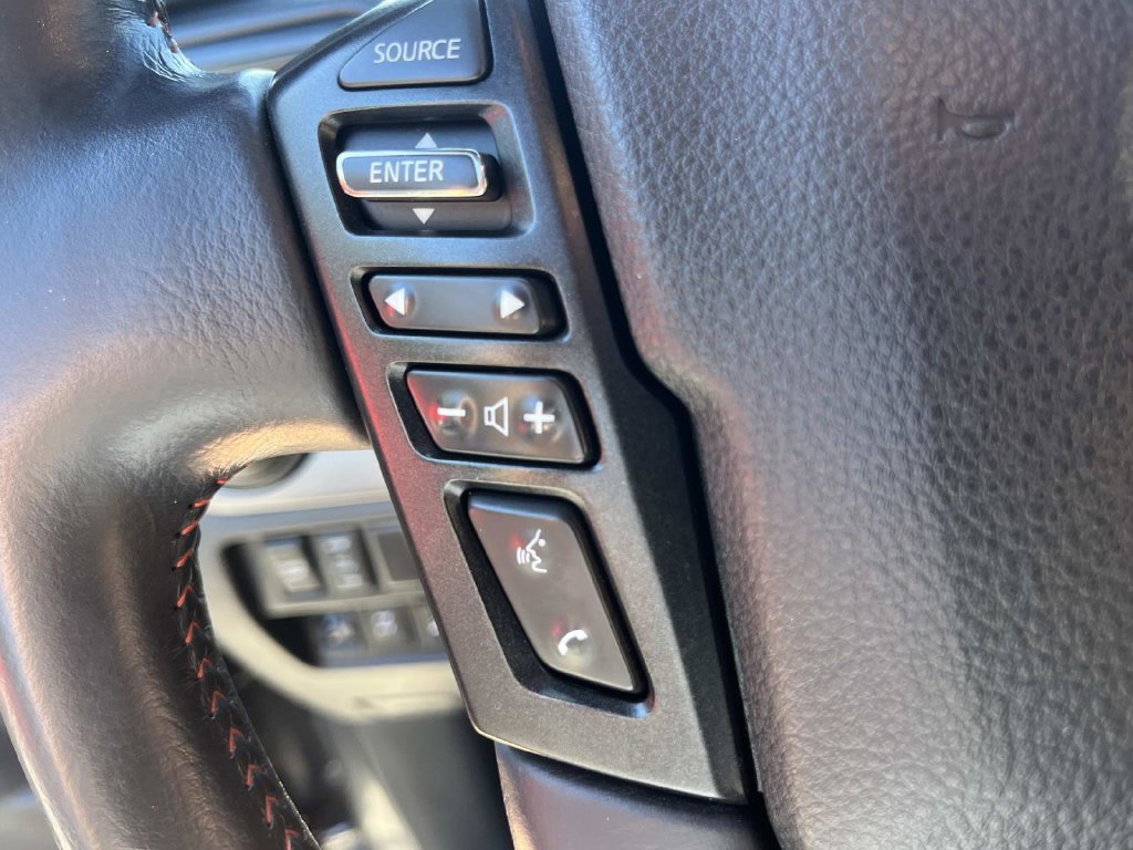 Used 2021 Nissan Titan PRO-4X w/ Pro-4x Convenience Package AWD/4WD image 36