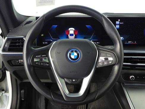 Certified 2023 BMW i4 eDrive35 w/ Premium Package RWD image 27