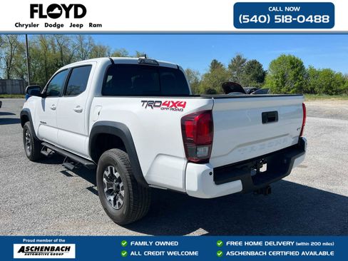 Used 2019 Toyota Tacoma TRD Off-Road image 5