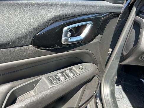 New 2026 Jeep Compass Latitude AWD/4WD image 19
