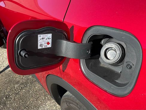 Used 2020 Ford Escape Titanium image 12