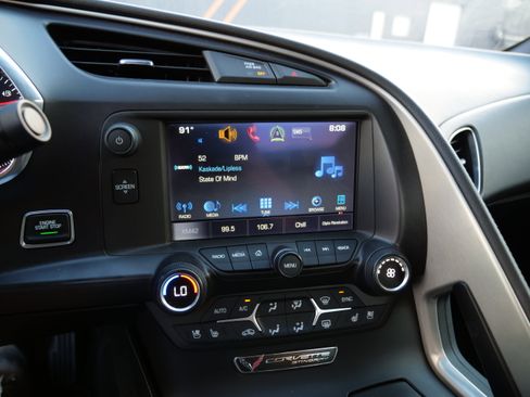 Used 2015 Chevrolet Corvette Stingray Coupe w/ 2LT Preferred Equipment Group image 20