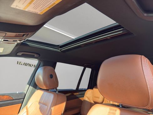 Used 2018 Mercedes-Benz GLS 450 4MATIC image 22