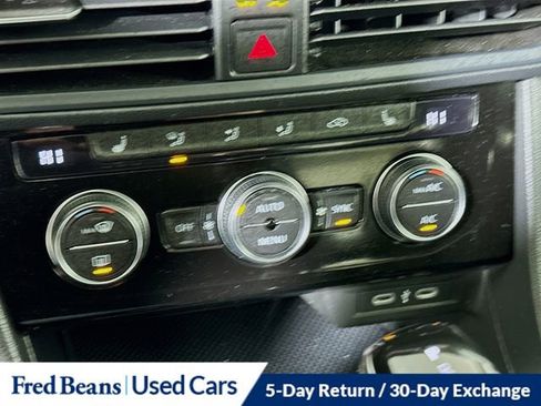 Used 2024 Volkswagen Jetta SE w/ Panoramic Sunroof Package image 16