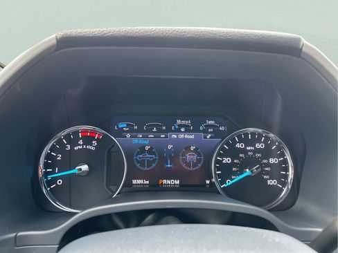 Used 2022 Ford F250 Lariat w/ Black Appearance Package image 12