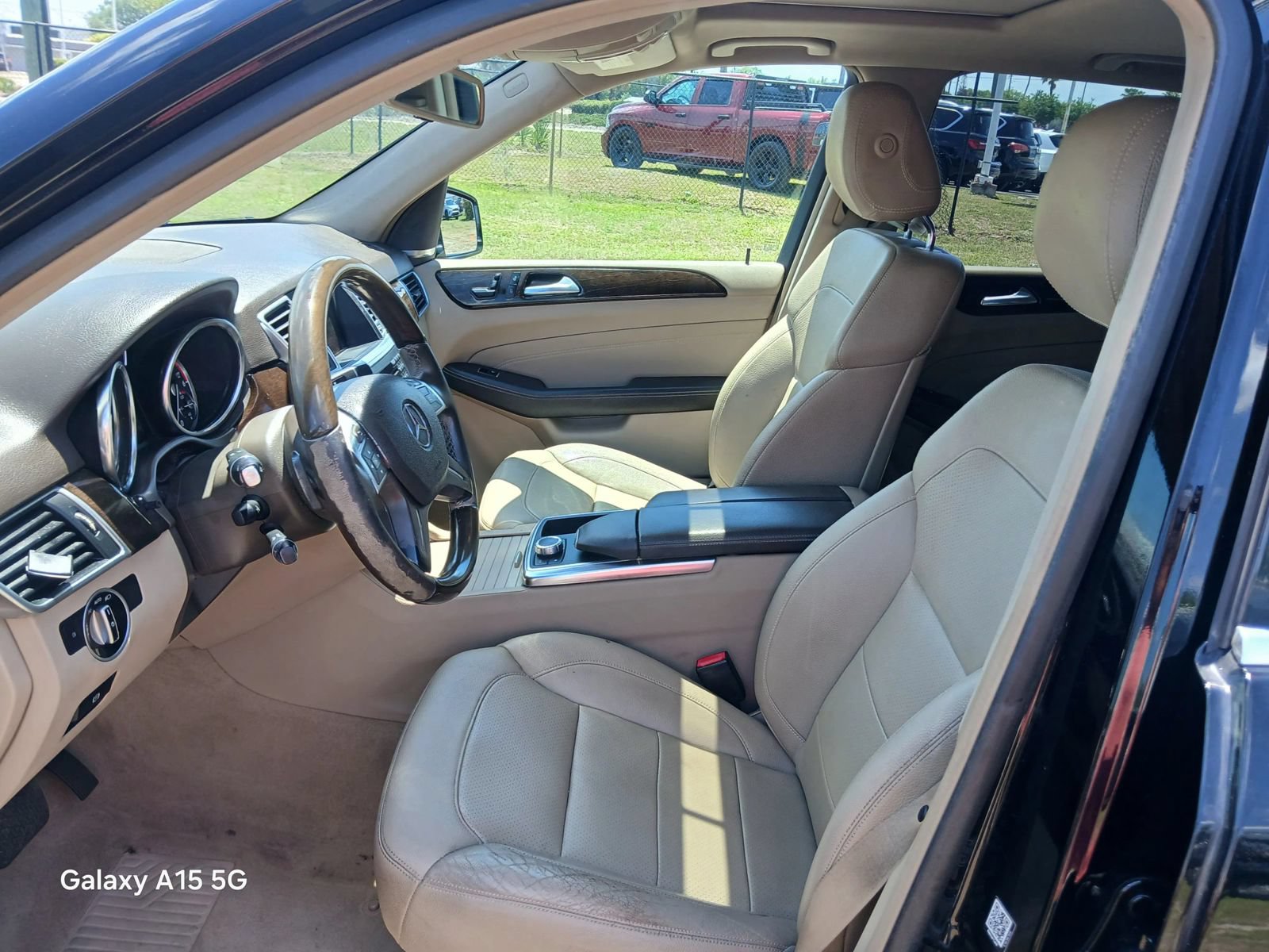 Used 2015 Mercedes-Benz ML 250 BlueTEC 4MATIC w/ Premium 1 Package image 15