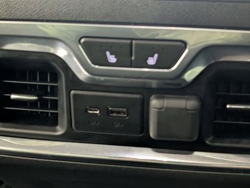 Used 2019 Chevrolet Silverado 1500 LTZ w/ LTZ Plus Package AWD/4WD image 24