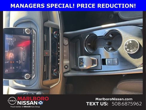 Certified 2024 Nissan Rogue SV image 27