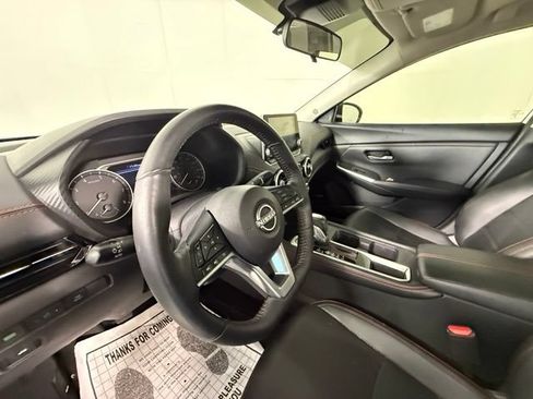 Used 2024 Nissan Sentra SR w/ SR Premium Package FWD image 7