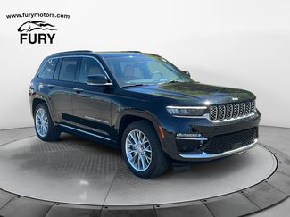 Used 2024 Jeep Grand Cherokee Summit w/ Advanced Protech Group IV AWD/4WD video 1