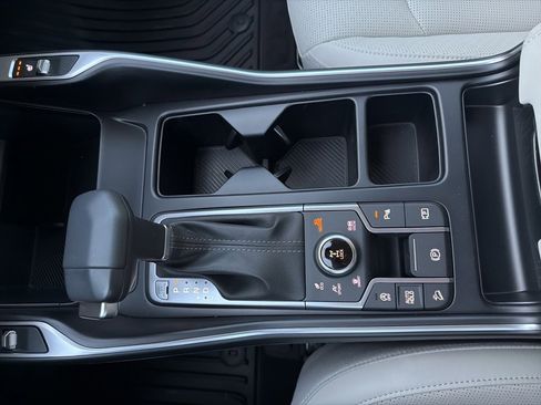 New 2025 Kia Sorento S image 28