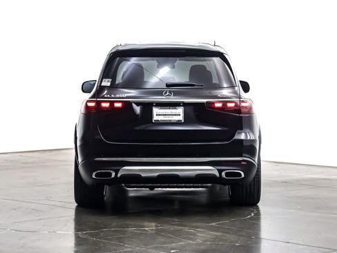 New 2026 Mercedes-Benz GLS 450 4MATIC image 3