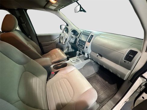 Used 2021 Nissan Frontier S image 15