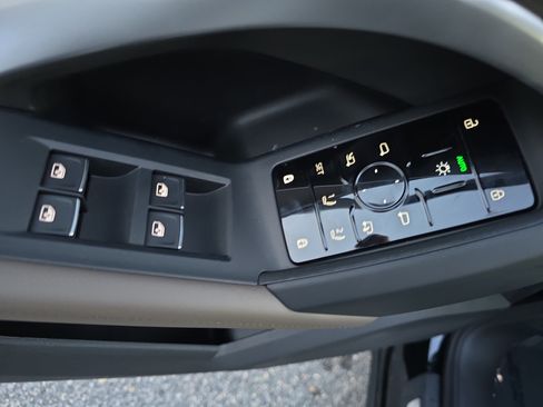 New 2025 Audi Q5 Premium image 27