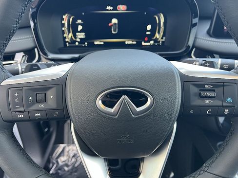 Used 2026 INFINITI QX60 Luxe w/ Cargo Package image 14