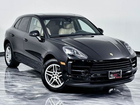 Used 2020 Porsche Macan AWD/4WD image 3