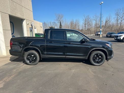 New 2026 Honda Ridgeline Black Edition image 4