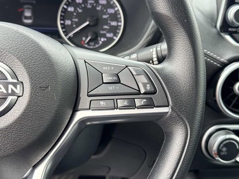 Certified 2025 Nissan Sentra SV image 27