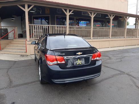 Used 2014 Chevrolet Cruze LT w/ RS Package image 4