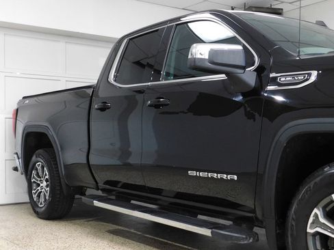 Used 2019 GMC Sierra 1500 SLE w/ SLE Value Package AWD/4WD image 11