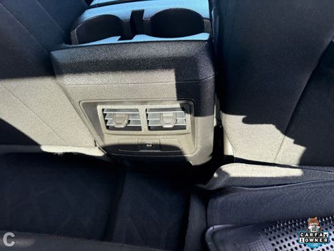 Used 2023 Chevrolet Colorado LT AWD/4WD image 10