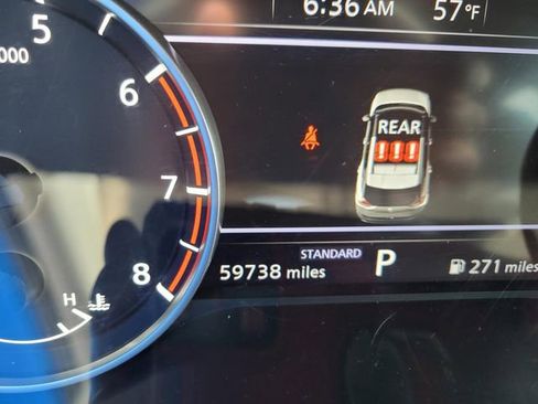 Used 2023 Nissan Rogue SV image 31