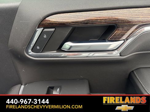 Used 2024 GMC Sierra 1500 Elevation image 29