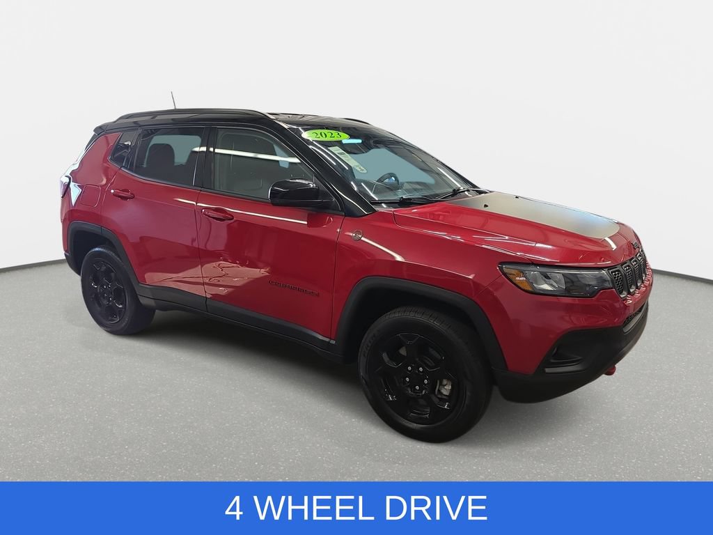 Used 2023 Jeep Compass Trailhawk AWD/4WD image 4
