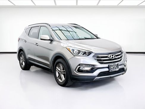 Used 2017 Hyundai Santa Fe Sport image 3