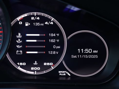 Used 2021 Porsche Cayenne Coupe image 20